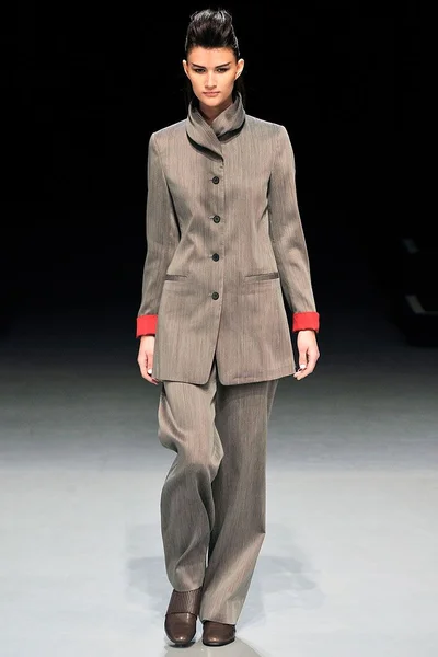 Look 4